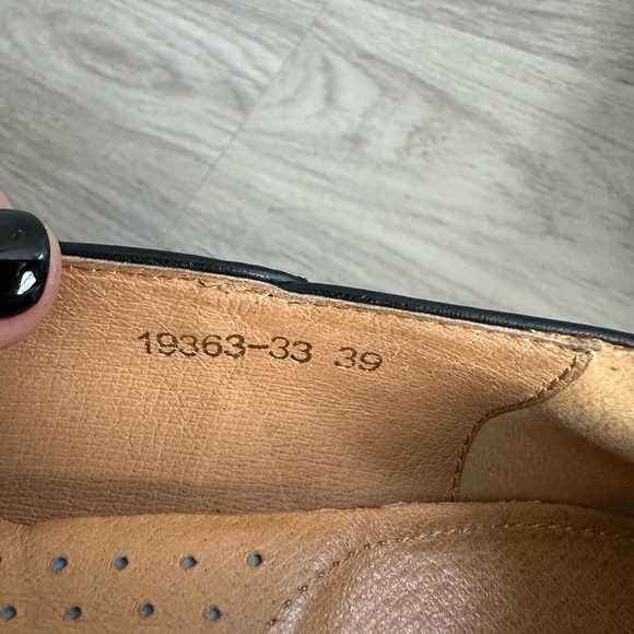 Marzella Black Leather Pointed Toe Flats Size 39 Minimalist Classic Workwear - Picture 8 of 8